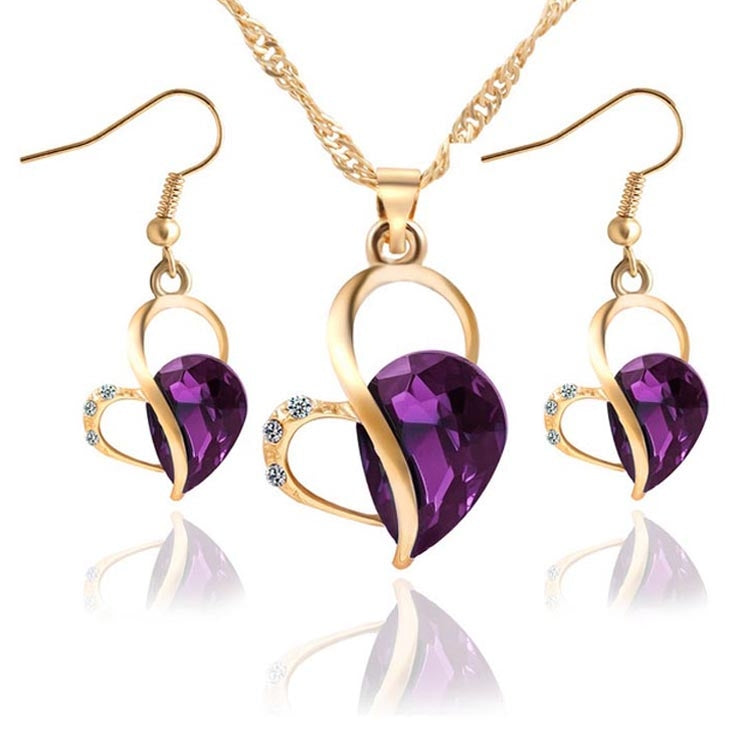 Cute Heart Shaped Crystal Stud Necklace Jewellery Set