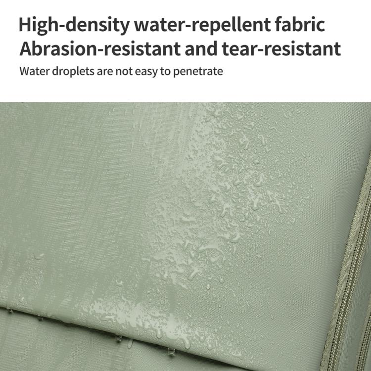 P960 Large Capacity Water Resistant Fashionable Backpack