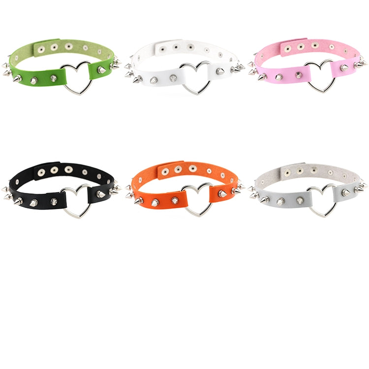 Punk Style Fashion Heart Shape Leather Rivet Necklace Collar, Random Color Delivery