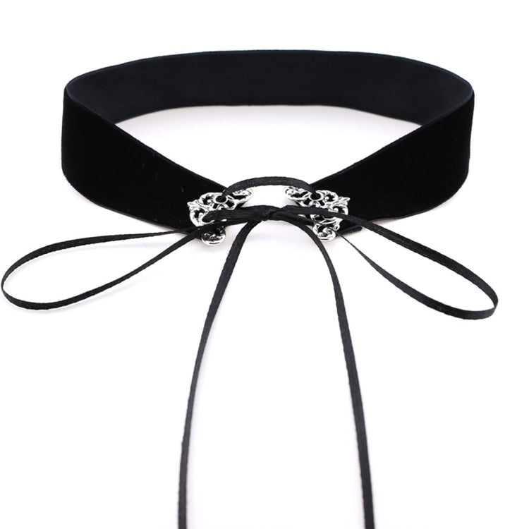 2 PCS European and American Fashion Street-snap Collar Hollow Alloy Velvet Choker Necklace, Random Color Delivery