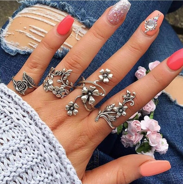 4 PCS/Set Antique Vintage Bohemia Style Rose Flower Rings for Women