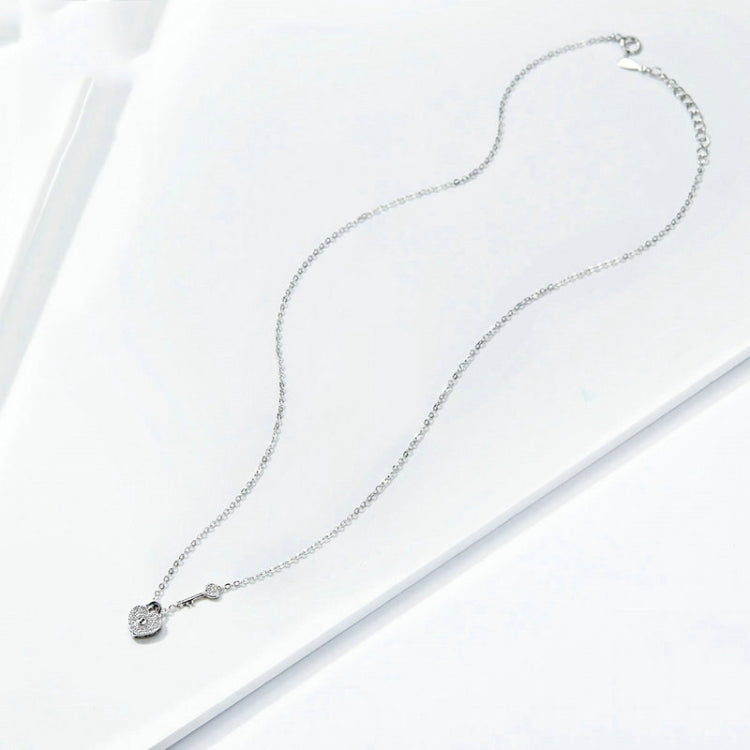 S925 Sterling Silver Platinum Plated Heart Lock Necklace Girls White Inlaid Zircon Key Jewelry