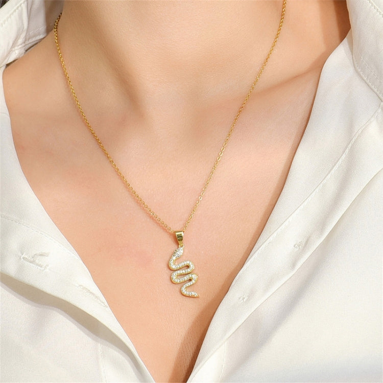 Creative Snake-shaped Pendant Necklace Personality Female Punk Style Inlaid Zircon Necklace