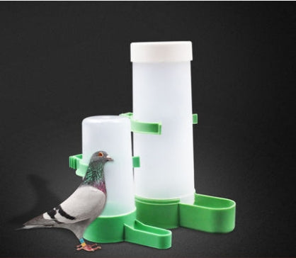 10 PCS Practical Birds Feeding Equipment Parrot Bird Drinker Watering Feeder with Clip, S, L